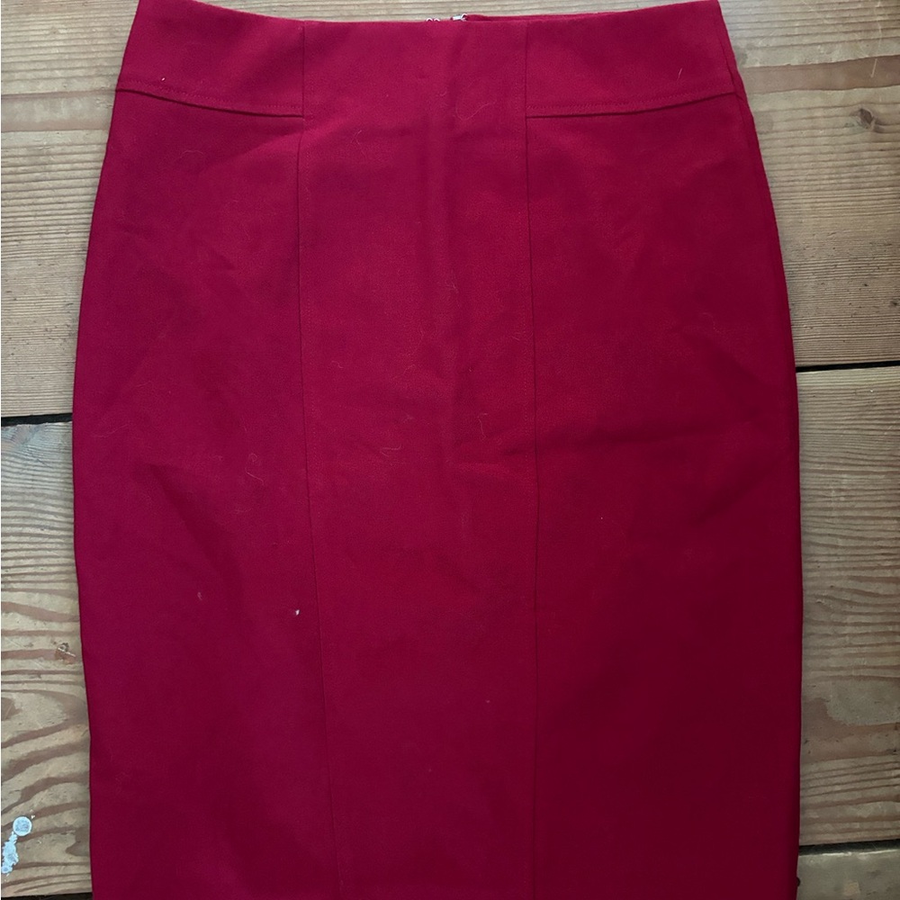 Elegant Red Pencil Skirt